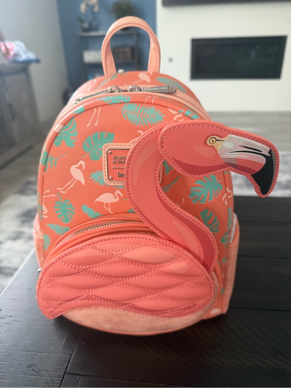 NWT Sea World Exclusive Coral Flamingo Loungefly Mini Backpack - Picture 2 of 7